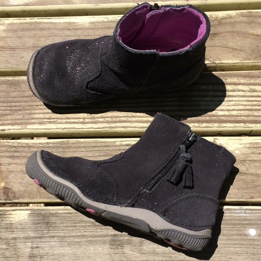 Stride Rite Glitter Suede Ankle Boot 10